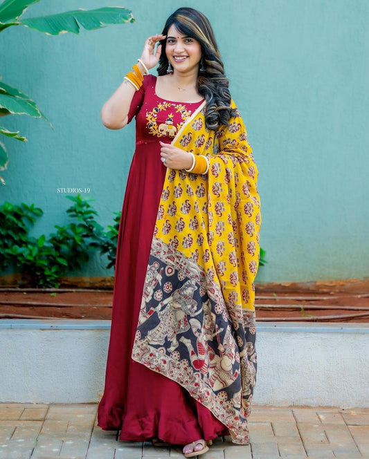 HEAVY FULLY STITCHIED SUIT SET FOR WOMEN