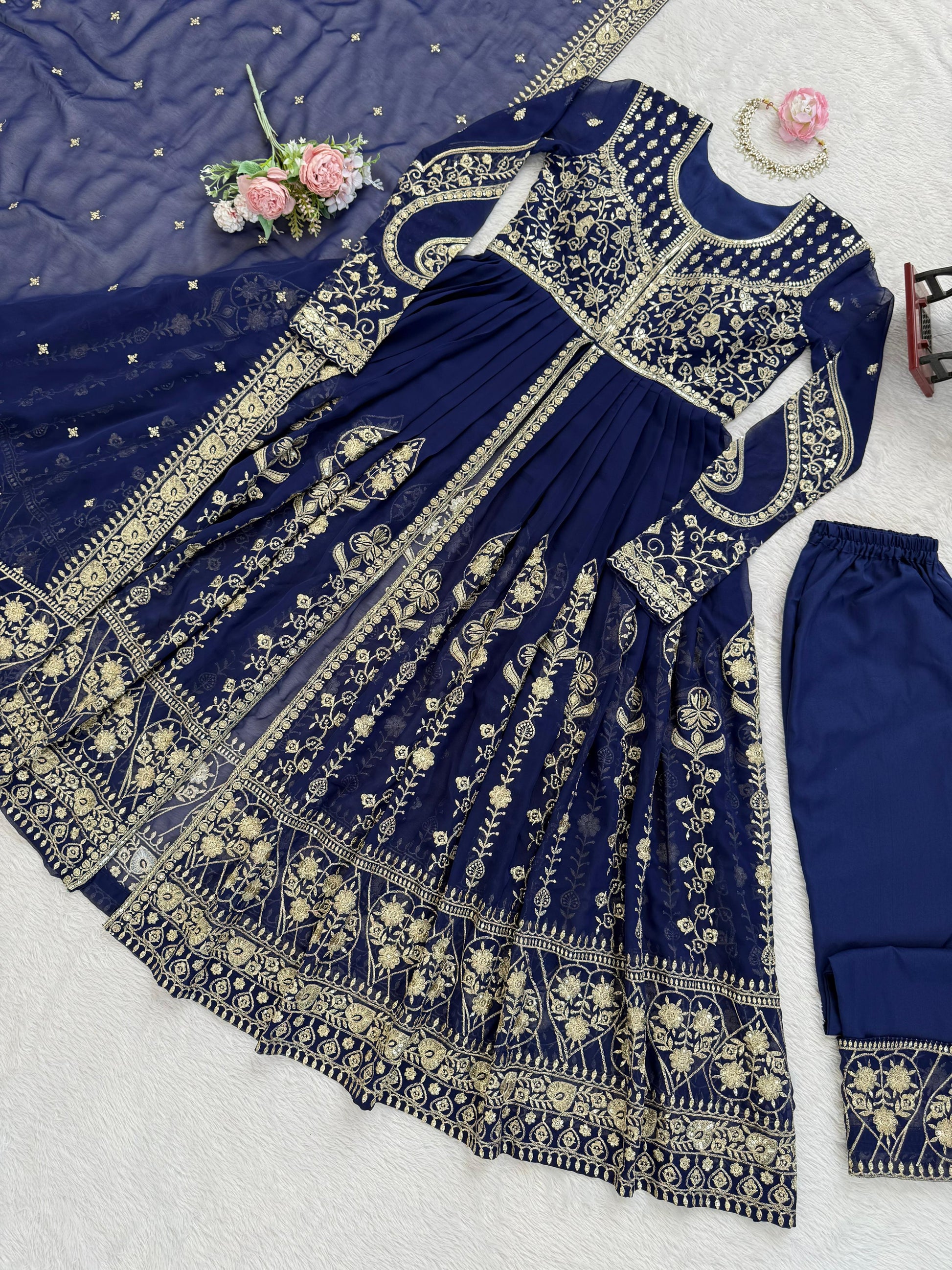 Designer Anarkali Set – Elegant Ethnic Wear ✨