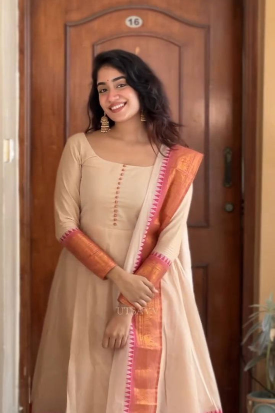 NEW HEAVY DESIGNER GOWN 2 Set