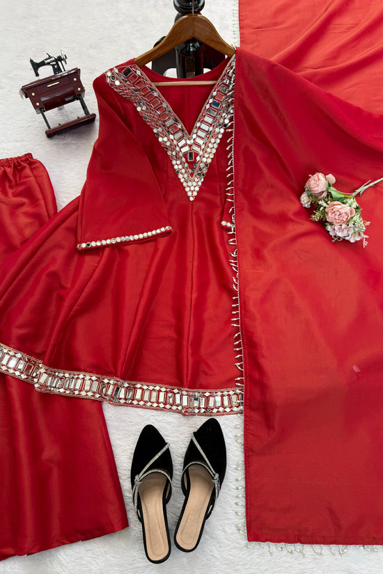 Festive Glamour in Ethnic Elegance”