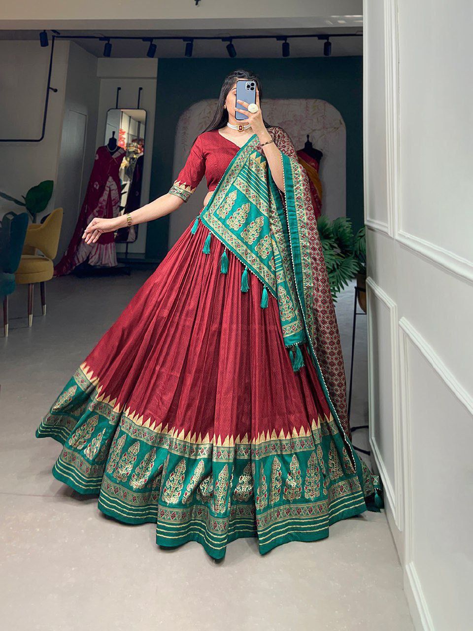PARTY WEAR RICH LOOK LEHENGA