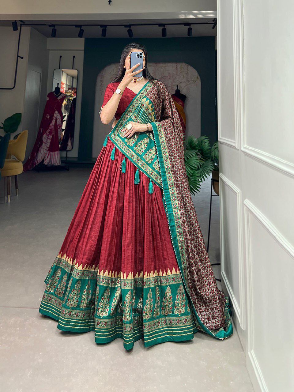 PARTY WEAR RICH LOOK LEHENGA