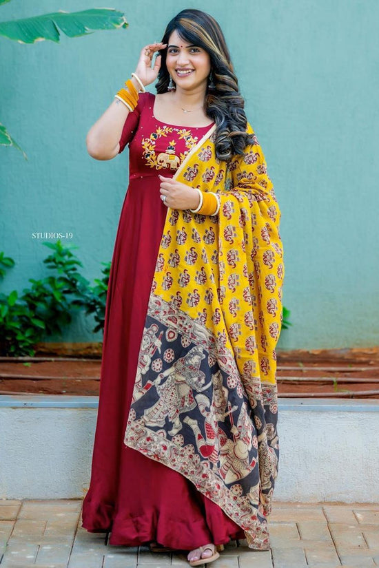 HEAVY FULLY STITCHIED SUIT SET FOR WOMEN