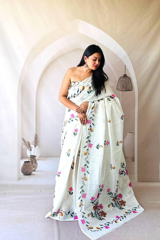 unique, stylish and chic Linen sarees.