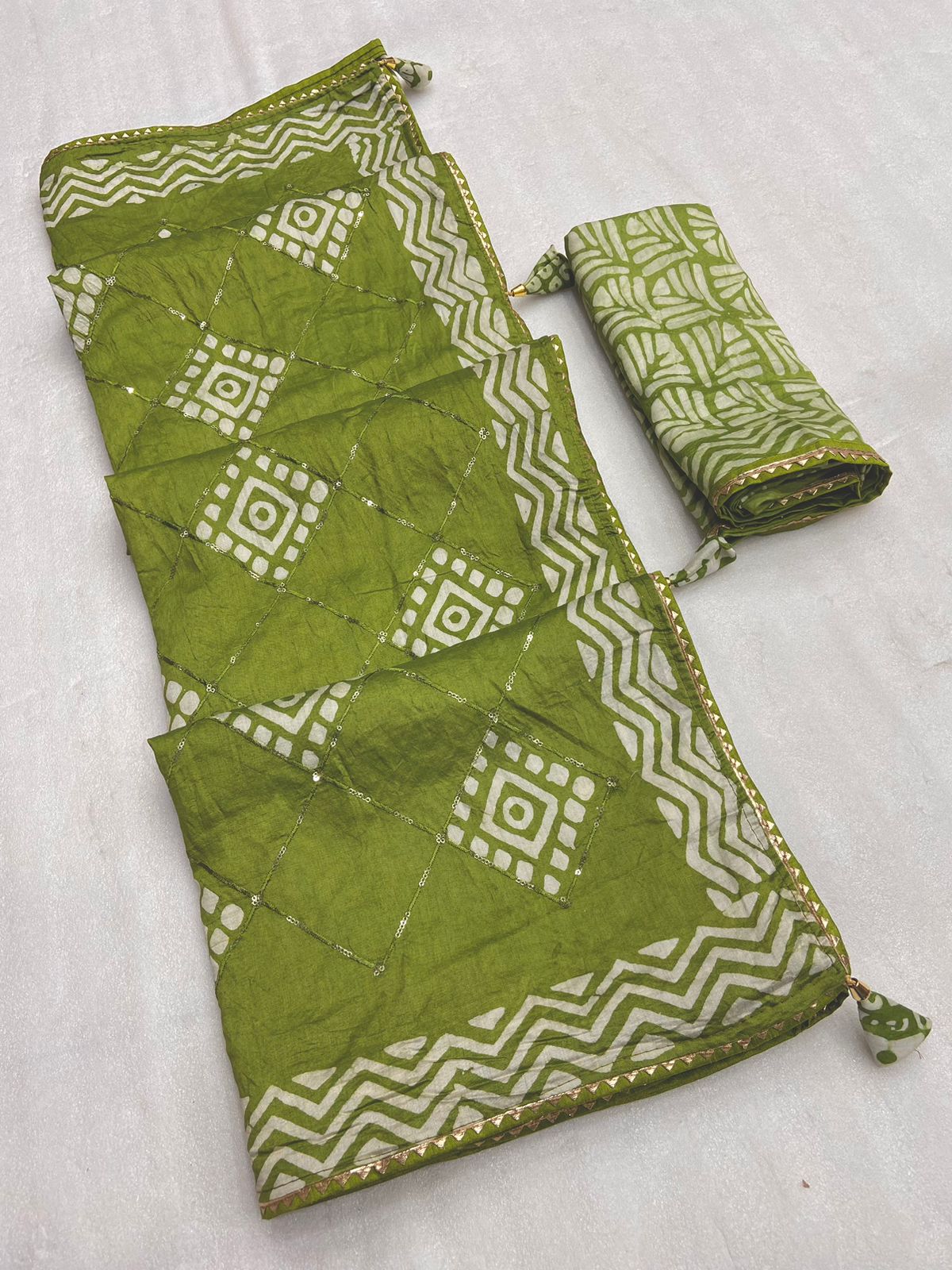 batik print seqance Rich Look Saree