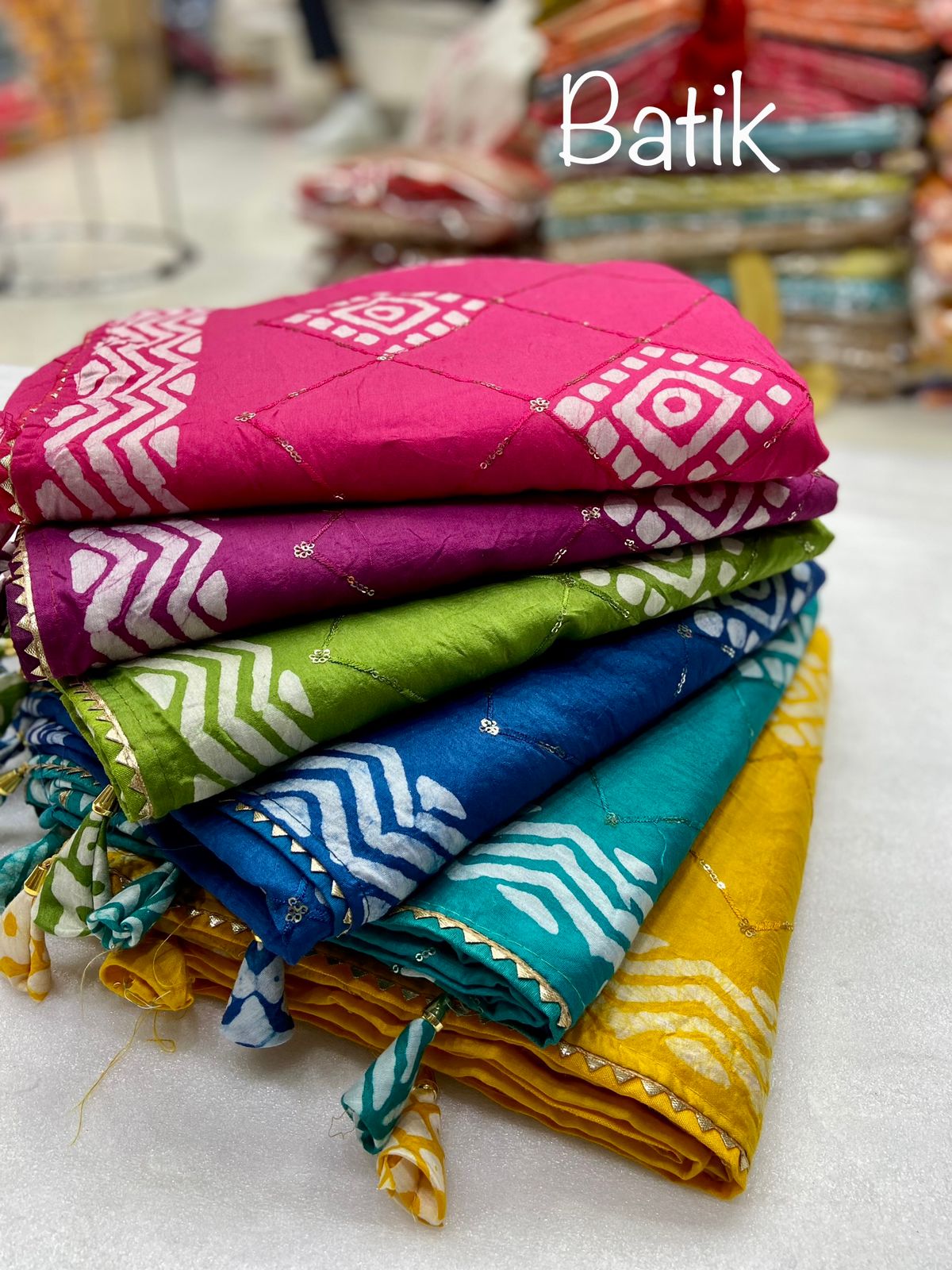 batik print seqance Rich Look Saree