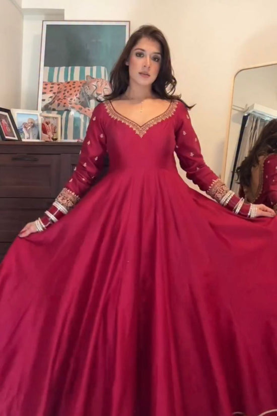 Designer Gown Set – Elegant Ethnic Wear