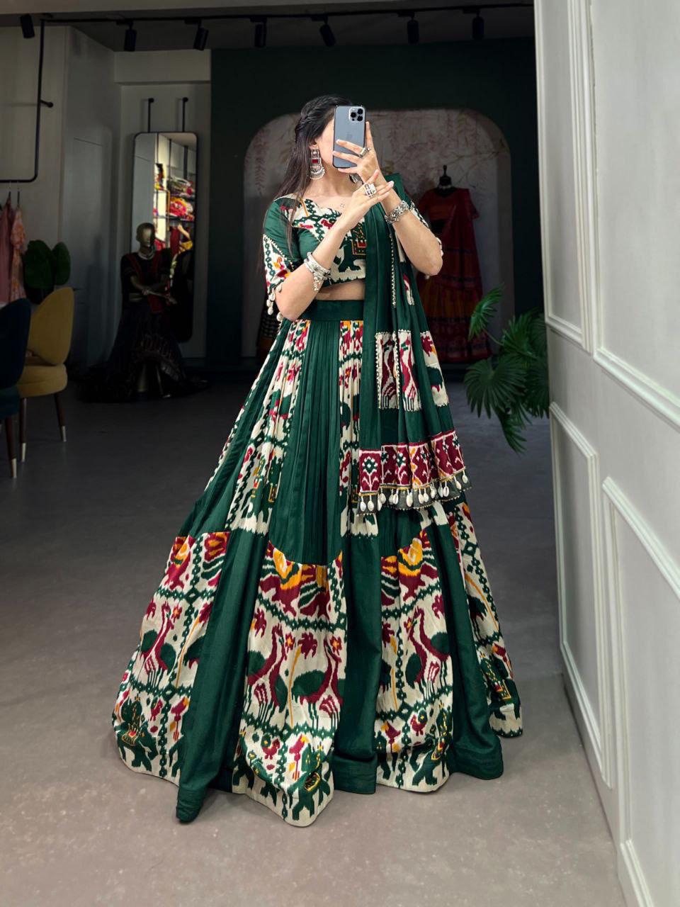 TRADITIONAL  LEHENGA  CHOLI  PREMIUM  SET