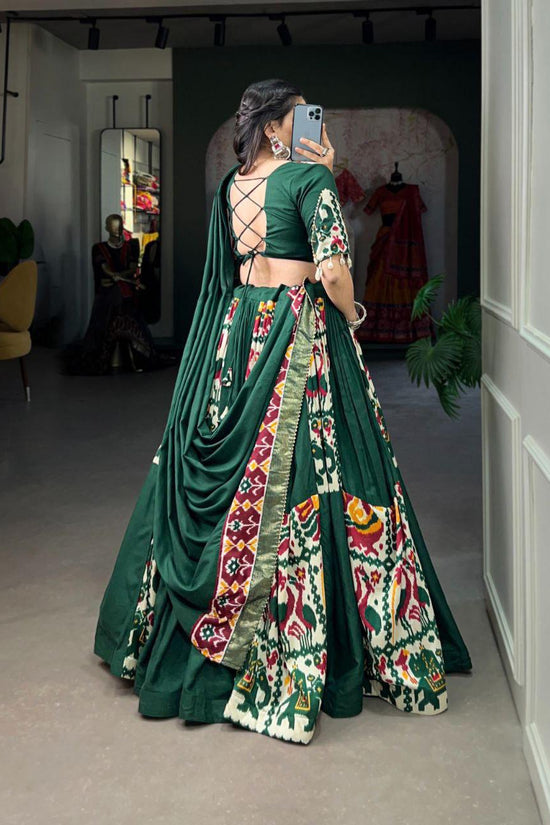 TRADITIONAL  LEHENGA  CHOLI  PREMIUM  SET
