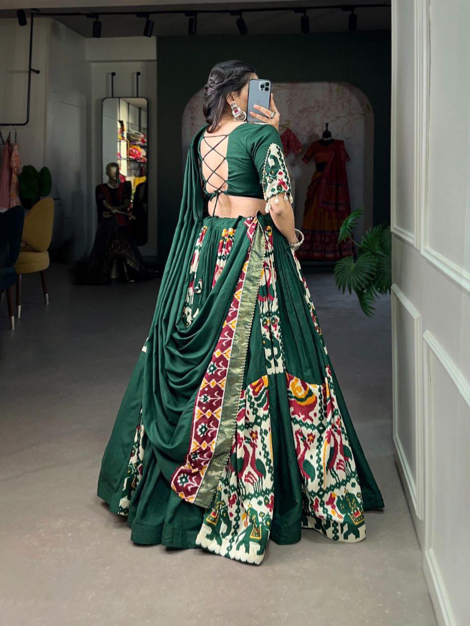 TRADITIONAL  LEHENGA  CHOLI  PREMIUM  SET
