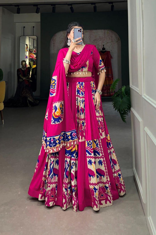 TRADITIONAL  LEHENGA  CHOLI  PREMIUM  SET