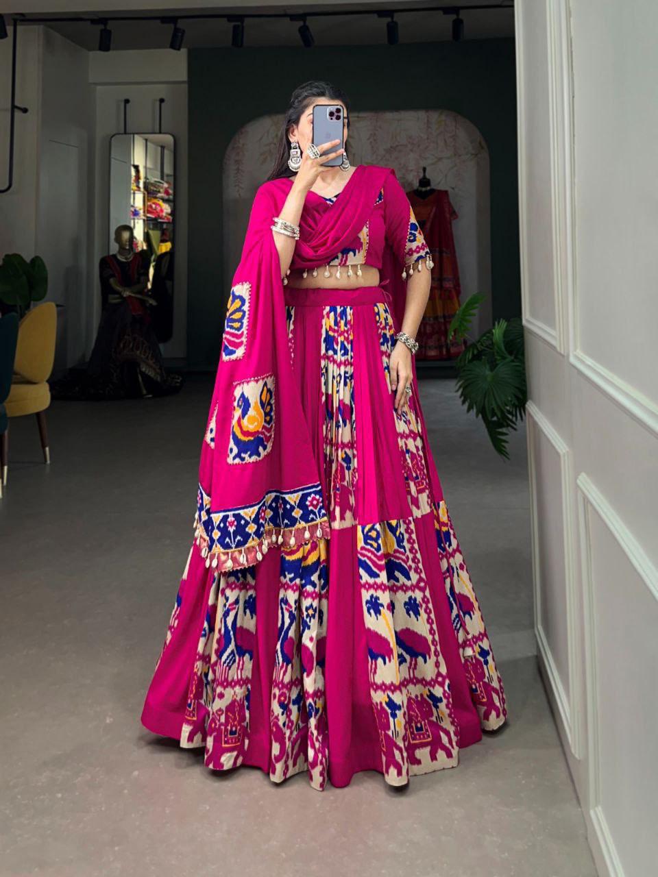 TRADITIONAL  LEHENGA  CHOLI  PREMIUM  SET
