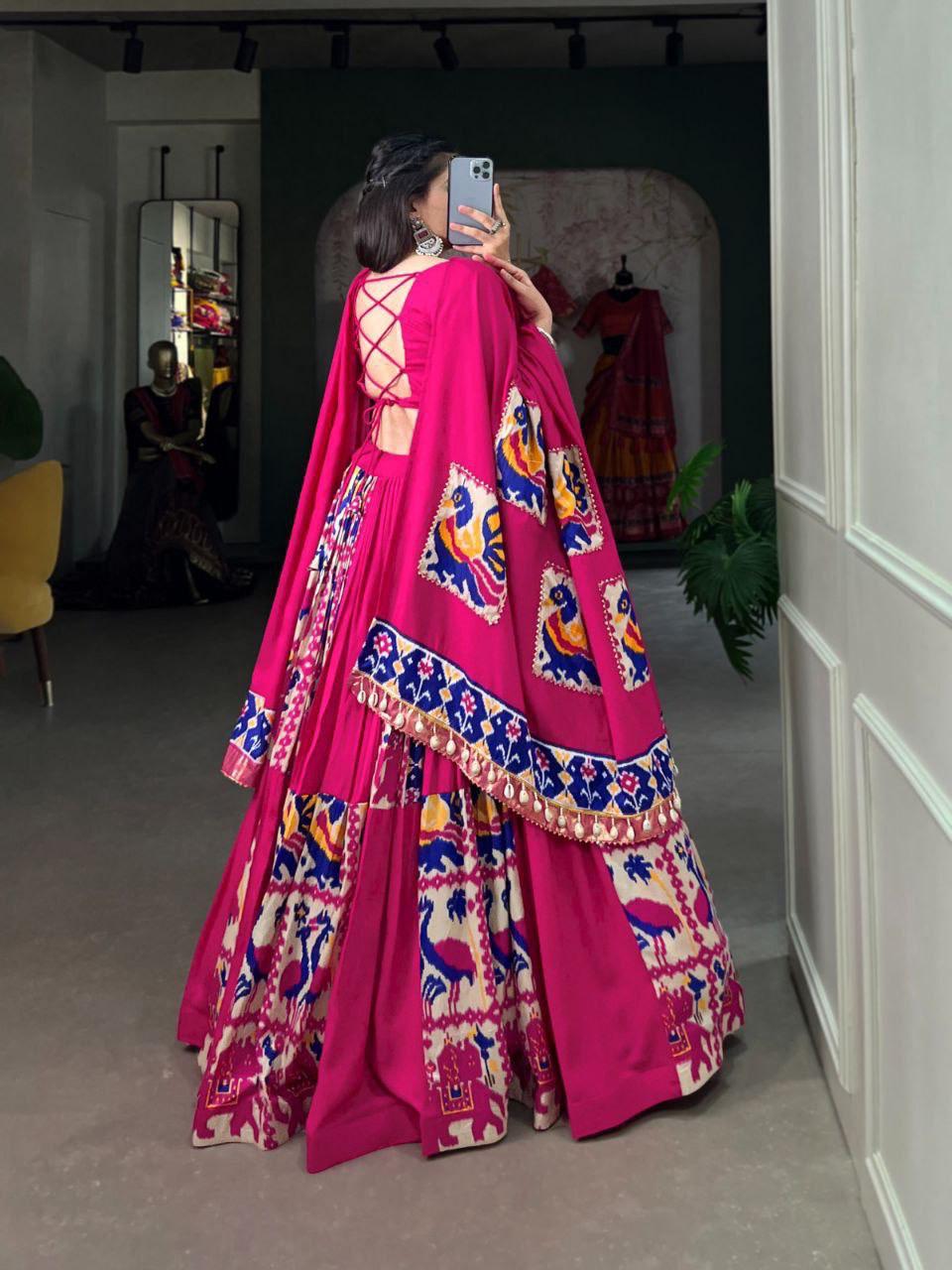 TRADITIONAL  LEHENGA  CHOLI  PREMIUM  SET