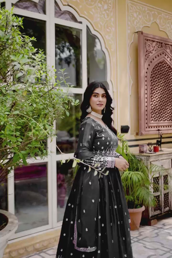 American Silk Two Pic Party & Weeding Wear Gown