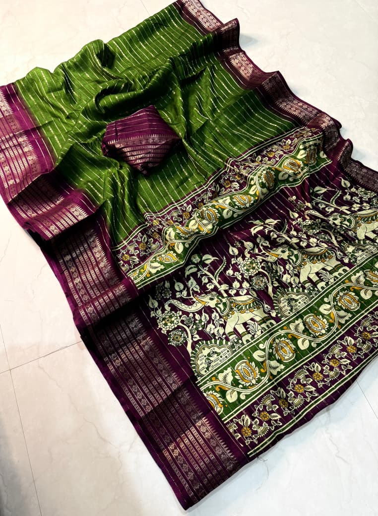 Elegant Green and Maroon Handloom Type  Saree with Intricate Elephant and Floral Border Design